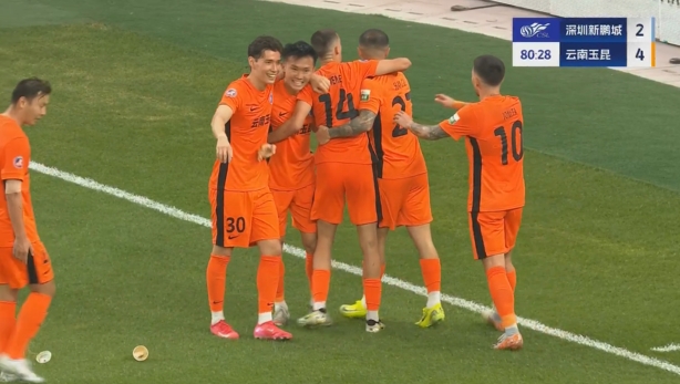 玉昆4-2領(lǐng)先新鵬城！杜加利奇冒頂，徐宏杰得球抽射破門