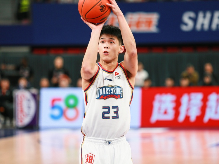 攻擊欲望很強！林葳半場出手14次拿下14分1板1助2斷
