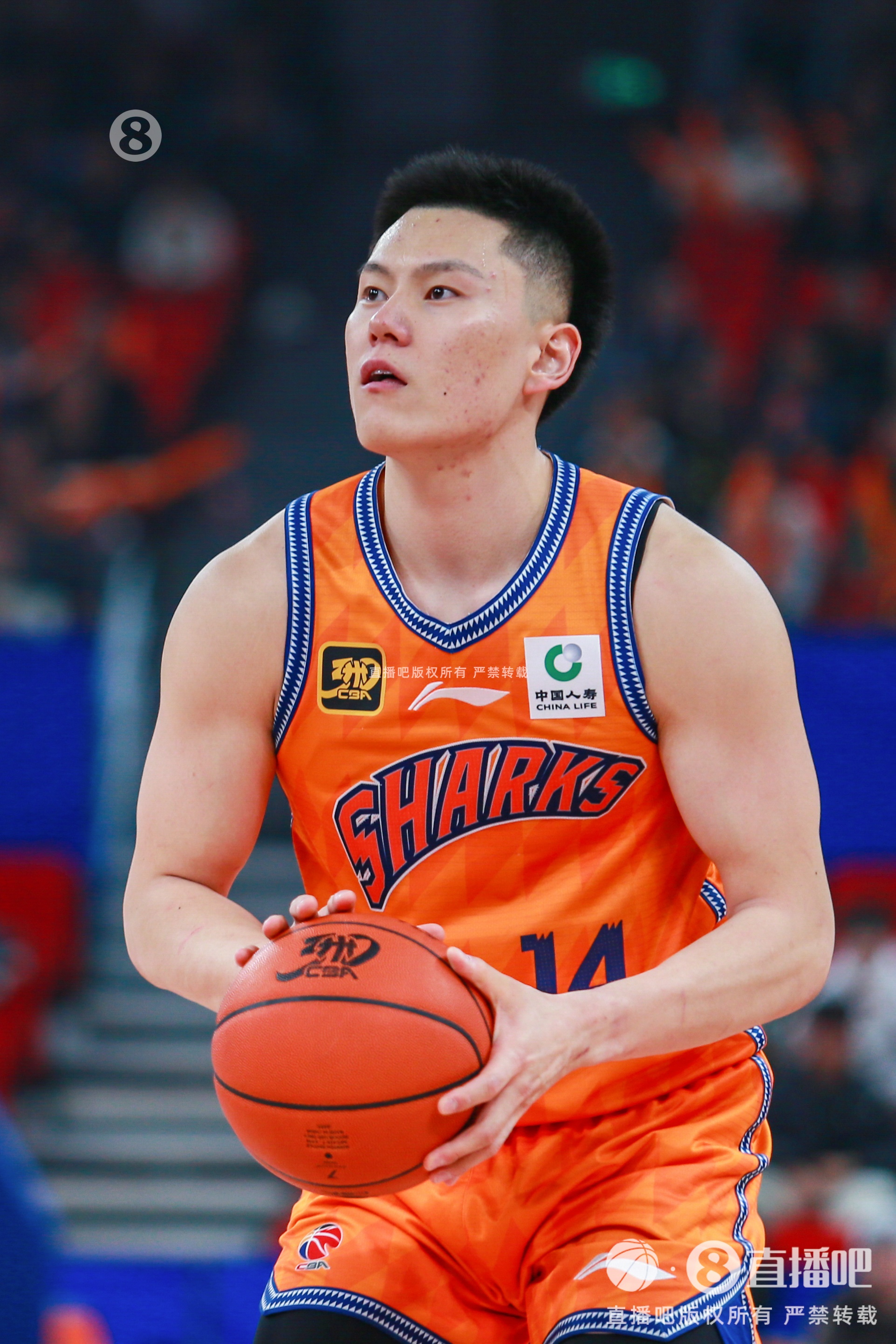 手感火熱！李弘權(quán)半場三分6中5得到15分3板0失誤