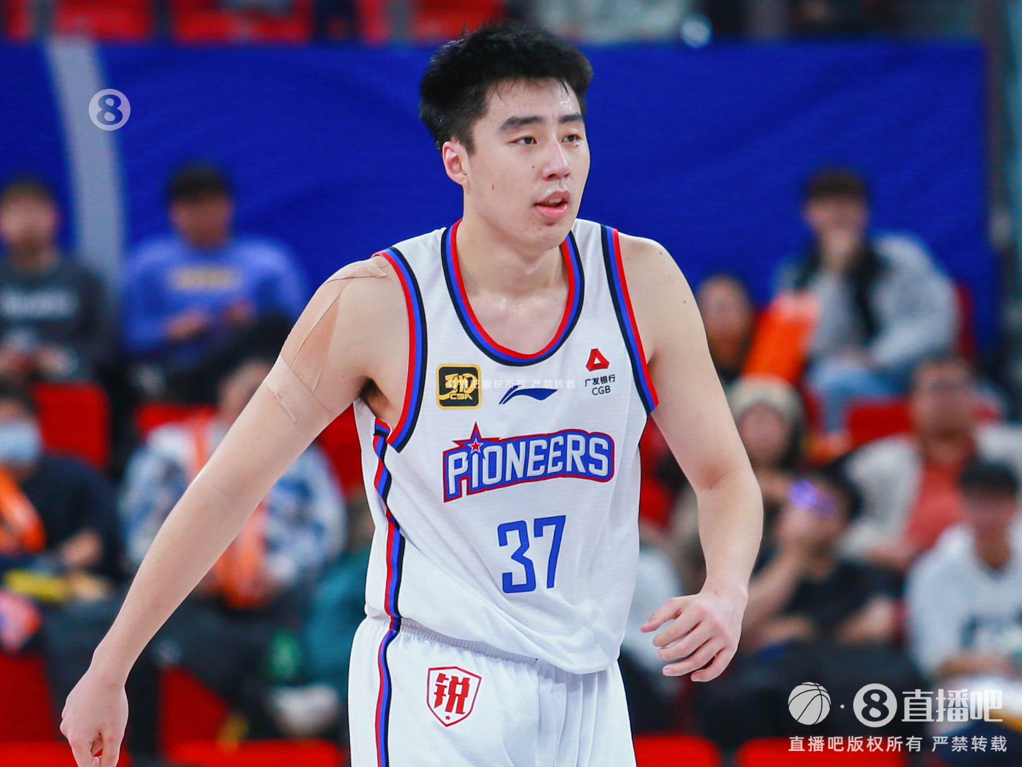 無奈最后6犯離場！杜伯超20中10&三分8中3空砍24分4板2帽