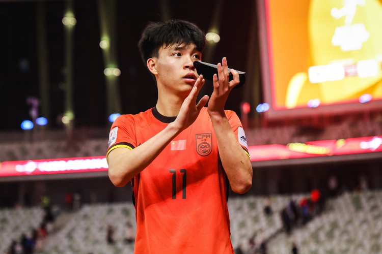 期待首秀！18歲王鈺棟入選中澳戰(zhàn)名單&穿11號(hào)，首進(jìn)國(guó)足正賽名單
